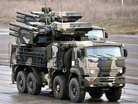 Россияне продолжают перебрасывать в Крым военную технику